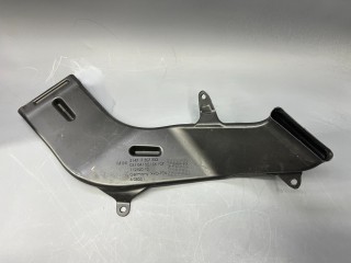 воздуховод Mini Cooper S 3 поколение F55 2016, 2.0 л., B46 A20 A, бензин, АКПП, b49, хетчбэк 5 дв., передний привод, 51477307882, 7307882