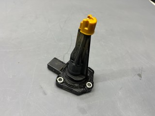 датчик уровня масла Mini Cooper S 3 поколение F55 2016, 2.0 л., B46 A20 A, бензин, АКПП, b49, хетчбэк 5 дв., передний привод, 12618638754, 8638754