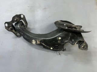 кулак задний левый Mini Cooper 3 поколение F55 2016, 1.5 л., бензин, МКПП, 850, хетчбэк 5 дв., передний привод, 33308842877, 8842877, 33308854115, 8854115, 6851575, 33326851575