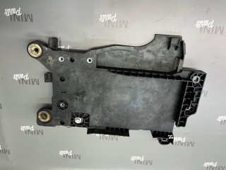 полка аккумулятора Mini Clubman 2 поколение (F54) F54 2017, 1.5 л., бензин, МКПП, c2b, полный привод, 61217641797, 7641797