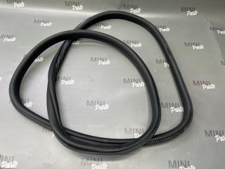 уплотнитель двери Mini Clubman 2 поколение (F54) F54 2017, 1.5 л., бензин, МКПП, c2b, полный привод, 51727344161, 7344161
