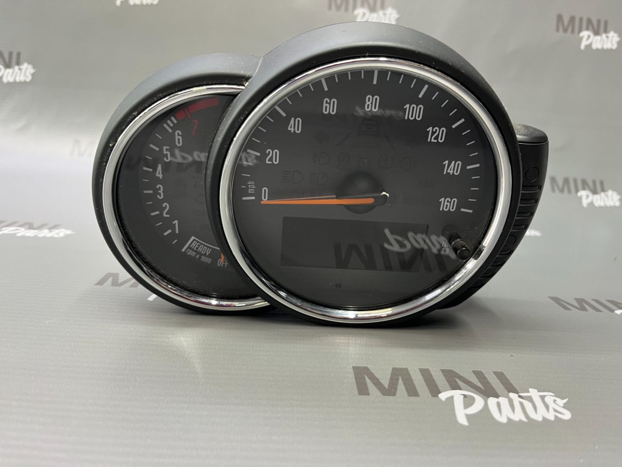 щиток приборов (приборная панель) Mini Clubman 2 поколение (F54) F54 2017, 1.5 л., бензин, МКПП, c2b, полный привод, 62106843997, 6843997, 62106830792, 6830792, 62106822944, 6822944, 62109130814, 9130814, 62109388467, 9388467, 62109368000, 9368000, 62109355627, 9355627, 62109337273, 9337273 - фото №1