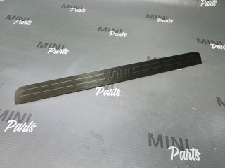 накладка на порог внутренняя Mini Countryman 2 поколение F60 2017, 1.5 л., B36 A15 A, бензин, АКПП, c2m, хетчбэк 5 дв., передний привод, 51777389348, 7389348