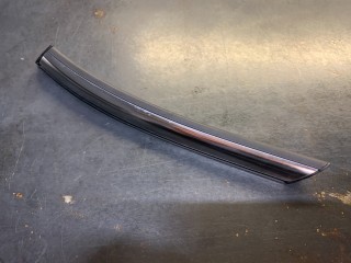 молдинг крыла Mini Cooper 3 поколение F55 2016, 1.5 л., бензин, МКПП, 850, хетчбэк 5 дв., передний привод, 51137300597, 7300597