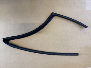 уплотнитель двери Mini Countryman 2 поколение (2016 - 2020), 51767390137, 7390137