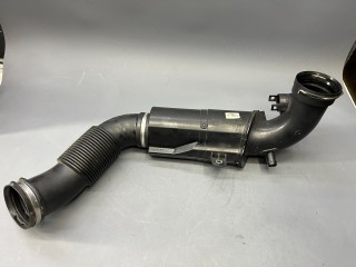 патрубок воздушного фильтра Mini Cooper 3 поколение F56 2015, 1.5 л., бензин, АКПП, b22, передний привод, 13717619268, 7619268