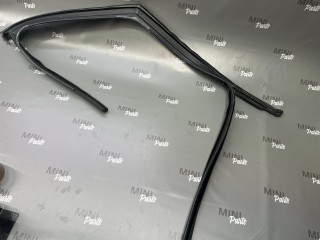 уплотнитель двери Mini Clubman 2 поколение (F54) F54 2017, 1.5 л., бензин, МКПП, c2b, полный привод, 51337344163, 7344163