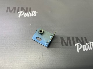 крепление ( кронштейн ) крыла Mini Clubman 2 поколение (F54) F54 2017, 1.5 л., бензин, МКПП, c2b, полный привод, 41007439030, 7439030