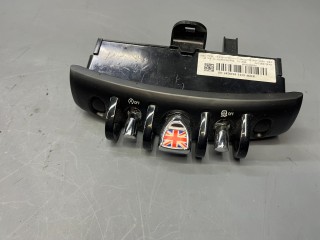 кнопка запуска двигателя Mini Cooper S 3 поколение F55 2016, 2.0 л., B46 A20 A, бензин, АКПП, b49, хетчбэк 5 дв., передний привод, 61319328287, 9328287