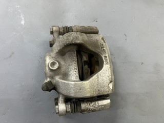 суппорт передний правый Mini Cooper 3 поколение F55 2016, 1.5 л., бензин, МКПП, 850, хетчбэк 5 дв., передний привод, 34116860262, 6860262, 34116868780, 6868780