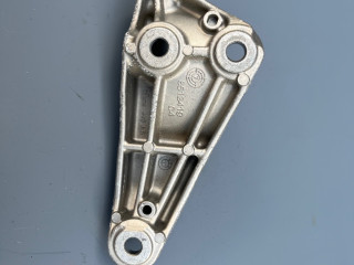 кронштейн (крепление) Mini Cooper 3 поколение [рестайлинг] F55 2020, 1.5 л., B36 A15 A, бензин, АКПП, b71, хетчбэк 5 дв., передний привод, 11118513419, 8513419, 8611107, 11118611107