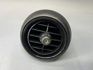 дефлектор обдува салона Mini Cooper 3 поколение F56 2015, 1.5 л., бензин, АКПП, b22, передний привод, 64229262413, 9262413