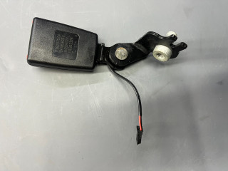 замок ремня безопасности Mini Cooper S 3 поколение [2-й рестайлинг] F56 2023, 2.0 л., бензин, робот, c3b, хетчбэк 3 дв., 72117362070, 7362070