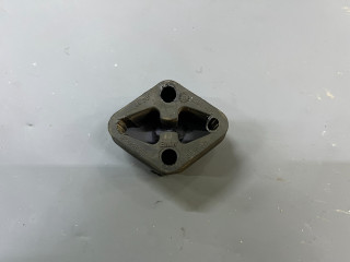 Резинка глушителя Mini Clubman 2 поколение [рестайлинг] 2023, 2.0 л., бензин, АКПП, 851, полный привод, 18208570671, 8570671