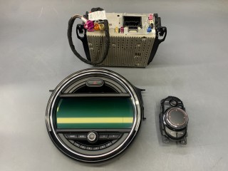 монитор мультимедиа Mini Clubman 2 поколение (F54) F54 2017, 1.5 л., бензин, МКПП, c2b, полный привод, 65829128596, 9128596, 65506820386, 6820386, 65128780764, 8780764, 9380880