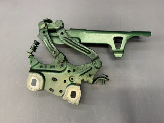 петля капота правая Mini Cooper 3 поколение F56 2015, 1.5 л., бензин, АКПП, b22, передний привод, 41007370304, 7370304, 7329048