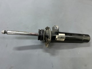 амортизатор передний правый Mini Cooper 3 поколение F55 2016, 1.5 л., бензин, МКПП, 850, хетчбэк 5 дв., передний привод, 37106854790, 6854790