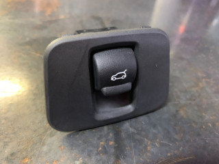 кнопка открытия багажника Mini Countryman 2 поколение F60 2017, 1.5 л., B36 A15 A, бензин, АКПП, c2m, хетчбэк 5 дв., передний привод, 51417411891, 7411891, 9353069, 61319353069