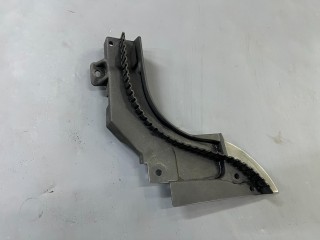 планка под капот Mini Cooper 3 поколение F55 2016, 1.5 л., бензин, МКПП, 850, хетчбэк 5 дв., передний привод, 51767300562, 7300562, 51764821022, 4821022