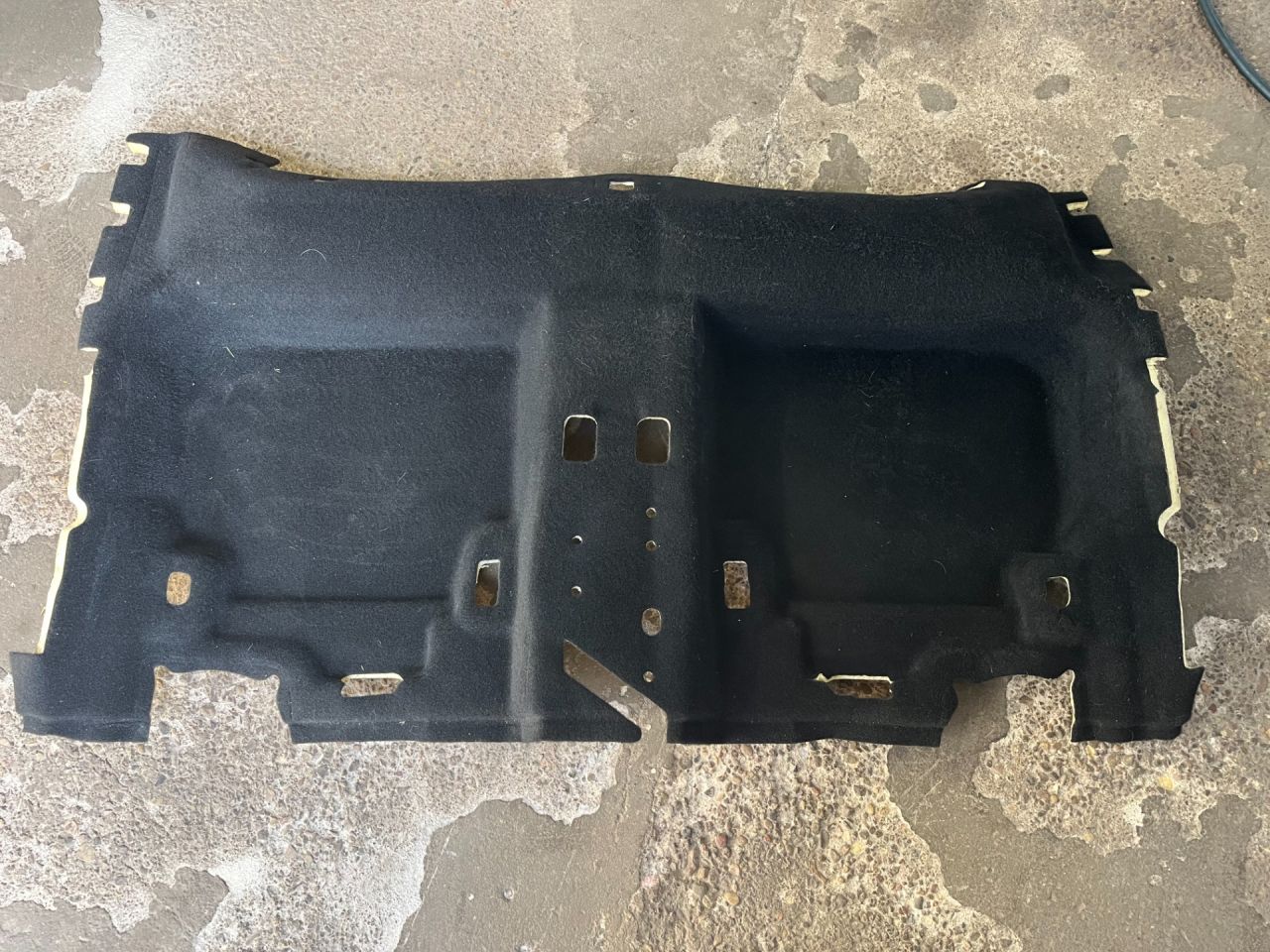 ковер салонный Mini Clubman 2 поколение (F54) F54 2017, 1.5 л., бензин, МКПП, c2b, полный привод, 51477392158, 7392158 - фото №1