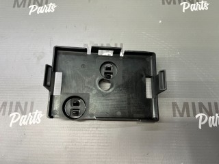 кронштейн (крепление) Mini Cooper 3 поколение F55 2016, 1.5 л., бензин, МКПП, 850, хетчбэк 5 дв., передний привод, 31206862869, 6862869