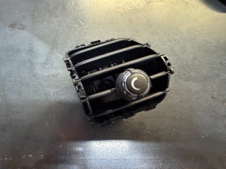 дефлектор обдува салона Mini Clubman 2 поколение [рестайлинг] 2023, 2.0 л., бензин, АКПП, 851, полный привод, 64229305682, 9305682