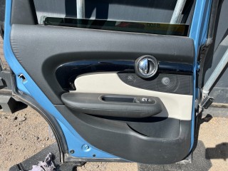 обшивка двери задняя левая Mini Clubman 2 поколение (F54) F54 2017, 1.5 л., бензин, МКПП, c2b, полный привод, 51427463409, 7463409