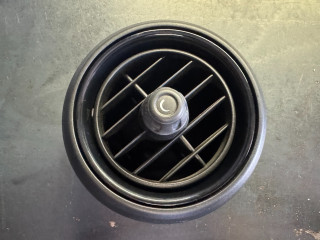 дефлектор обдува салона Mini Cooper 3 поколение [рестайлинг] F55 2020, 1.5 л., B36 A15 A, бензин, АКПП, b71, хетчбэк 5 дв., передний привод, 64229262413, 9262413