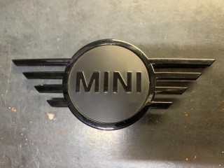 эмблема Mini Countryman 2 поколение [рестайлинг] (2020 - 2023), 51145A356D0, 5A356D0