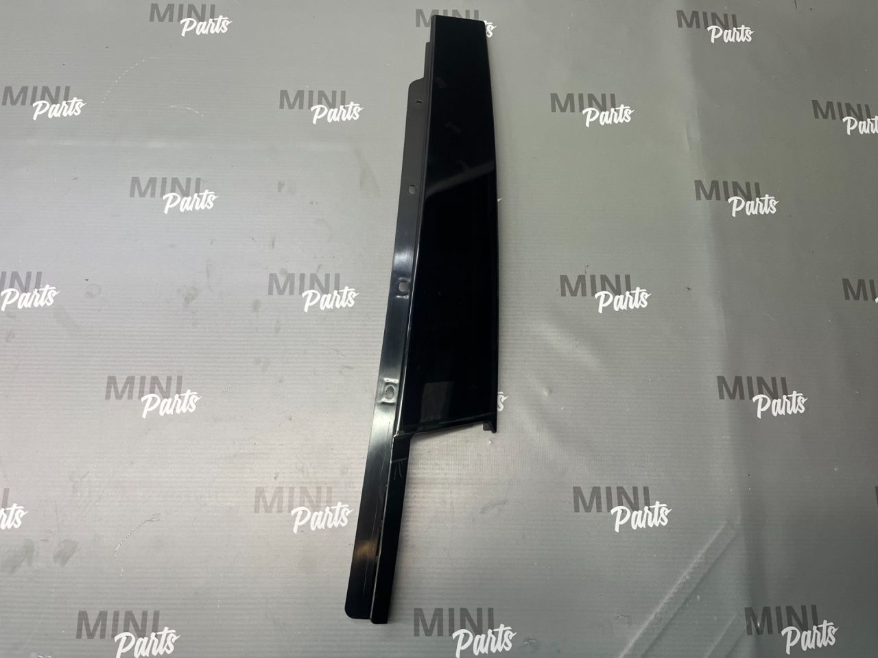 накладка двери (крышки) багажника Mini Clubman 2 поколение (F54) F54 2017, 1.5 л., бензин, МКПП, c2b, полный привод, 51337344191, 7344191 - фото №1