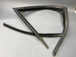 направляющая стекла Mini Cooper S 3 поколение F55 2016, 2.0 л., B46 A20 A, бензин, АКПП, b49, хетчбэк 5 дв., передний привод, 51337322516, 7322516