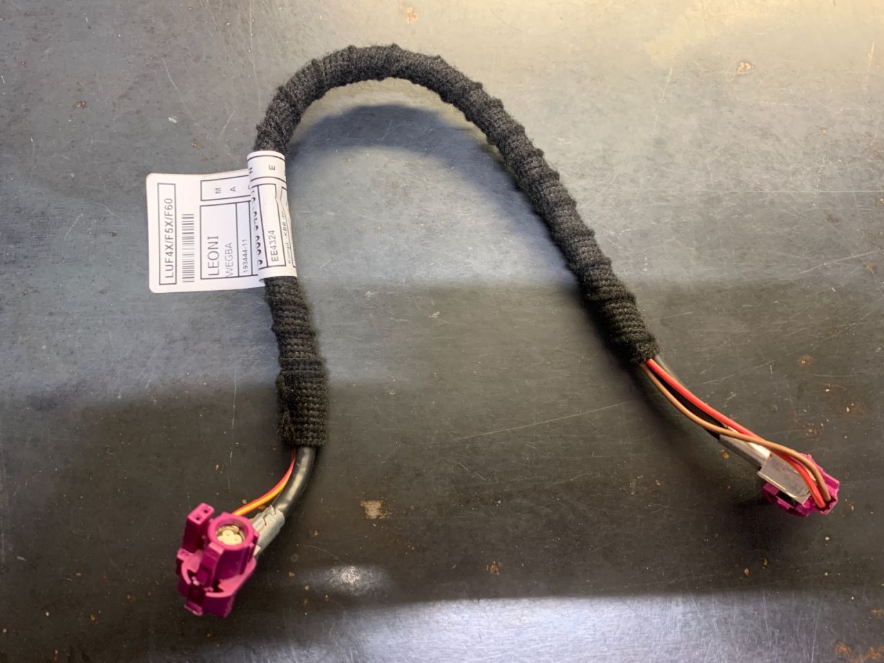 проводка TV / навигации Mini Cooper S 3 поколение F55 2016, 2.0 л., B46 A20 A, бензин, АКПП, b49, хетчбэк 5 дв., передний привод, 61128704090, 8704090, 61129380945, 9380945, 61129314634, 9314634 - фото №1