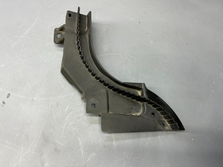 планка под капот Mini Cooper S 3 поколение F55 2016, 2.0 л., B46 A20 A, бензин, АКПП, b49, хетчбэк 5 дв., передний привод, 51767300562, 7300562, 51764821022, 4821022