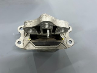 подушка крепления КПП Mini Clubman 2 поколение (F54) F54 2017, 1.5 л., бензин, МКПП, c2b, полный привод, 22316853453, 6853453