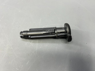 замок подголовника передний Mini Countryman 2 поколение F60 2017, 1.5 л., B36 A15 A, бензин, АКПП, c2m, хетчбэк 5 дв., передний привод, 52107340275, 7340275, 7316663, 7316665