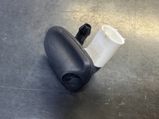 форсунка омывателя лобового стекла Mini Clubman 2 поколение (F54) F54 2017, 1.5 л., бензин, МКПП, c2b, полный привод, 61667410761, 7410761