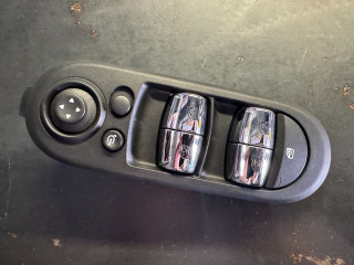 кнопка стеклоподъемника двери передней левой Mini Cooper 3 поколение [рестайлинг] F55 2020, 1.5 л., B36 A15 A, бензин, АКПП, b71, хетчбэк 5 дв., передний привод, 61319354861, 9354861