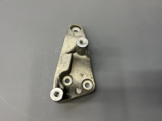 кронштейн (крепление) Mini Countryman 2 поколение F60 2017, 1.5 л., B36 A15 A, бензин, АКПП, c2m, хетчбэк 5 дв., передний привод, 11118513419, 8513419, 8611107, 11118611107