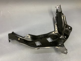 крепление фары правой Mini Clubman 2 поколение (F54) F54 2017, 1.5 л., бензин, МКПП, c2b, полный привод, 51647351536, 7351536