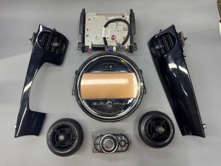 монитор мультимедиа Mini Cooper S 3 поколение [2-й рестайлинг] F56 2023, 2.0 л., бензин, робот, c3b, хетчбэк 3 дв., 65509824925, 9824925, 65827911182, 7911182, 65125A7A178, 5A7A178, 51456977939, 6977939, 51459893534, 9893534, 51456977937, 6977937, 51459893532, 9893532