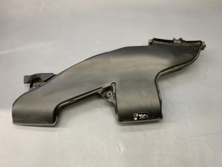 воздухозаборник Mini Cooper 3 поколение F55 2016, 1.5 л., бензин, МКПП, 850, хетчбэк 5 дв., передний привод, 13717645645