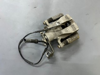 суппорт задний правый Mini Cooper 3 поколение F55 2016, 1.5 л., бензин, МКПП, 850, хетчбэк 5 дв., передний привод, 34216865928, 6865928, 34216860558, 6860558