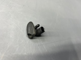 форсунка омывателя лобового стекла Mini Cooper S 3 поколение F55 2016, 2.0 л., B46 A20 A, бензин, АКПП, b49, хетчбэк 5 дв., передний привод, 61667410756, 7410756, 61667330654, 7330654