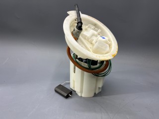 насос топливный Mini Cooper 3 поколение F56 2015, 1.5 л., бензин, АКПП, b22, передний привод, 16117300477, 7300477, 16117349693, 7349693