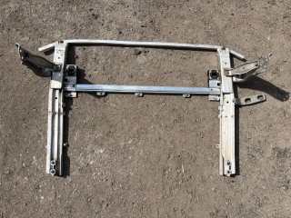 передняя панель крепления облицовки (телевизор) Mini Clubman 2 поколение (F54) F54 2017, 1.5 л., бензин, МКПП, c2b, полный привод, 51117301585, 7301585, 51647318491, 7318491, 51117498085, 51117301605, 7498085, 7301605, 51117368481, 7368481, 7368482, 51117368482, 51119498361, 9498361, 51117351525, 51117351526, 7351526