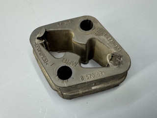 кронштейн глушителя Mini Cooper 3 поколение [рестайлинг] F55 2020, 1.5 л., B36 A15 A, бензин, АКПП, b71, хетчбэк 5 дв., передний привод, 18208570671, 8570671