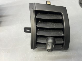 дефлектор обдува салона Mini Cooper 3 поколение F56 2015, 1.5 л., бензин, АКПП, b22, передний привод, 64229265406, 9265406