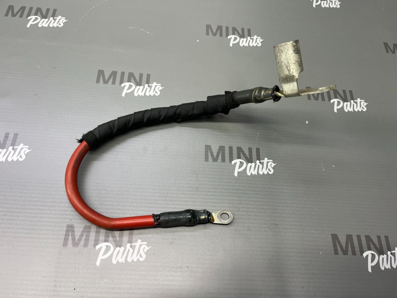 плюсовой провод аккумулятора Mini Clubman 2 поколение (F54) F54 2017, 1.5 л., бензин, МКПП, c2b, полный привод, 61129364729, 9364729 - фото №1