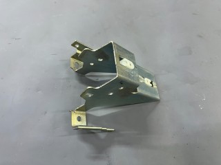 кронштейн (крепление) Mini Cooper 3 поколение F55 2016, 1.5 л., бензин, МКПП, 850, хетчбэк 5 дв., передний привод, 51169388163, 9388163