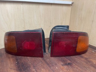 фонари задние (комплект) Hyundai Sonata Y3 (1993 - 1996)